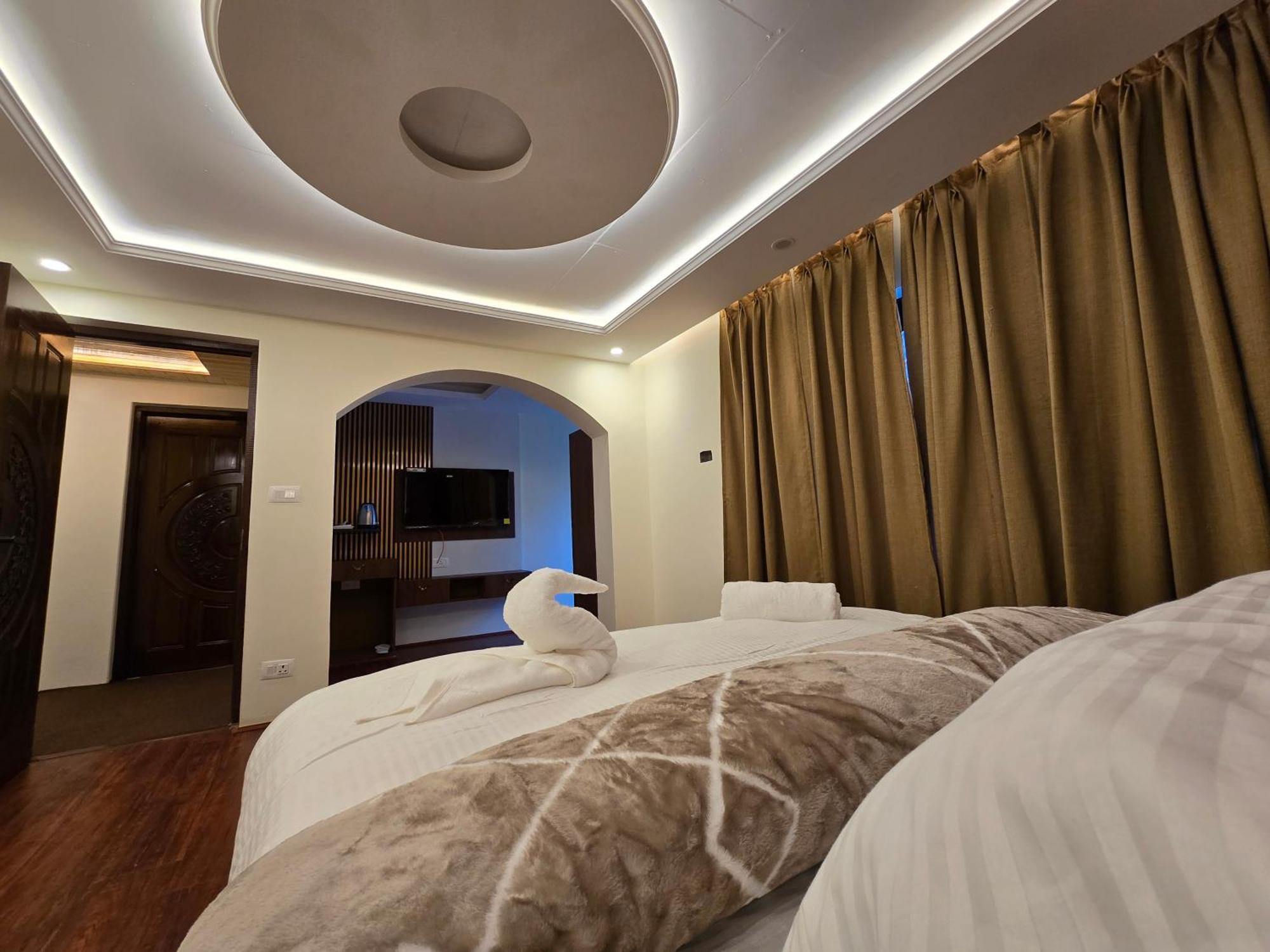 Hotel Premier Pahalgām Zewnętrze zdjęcie